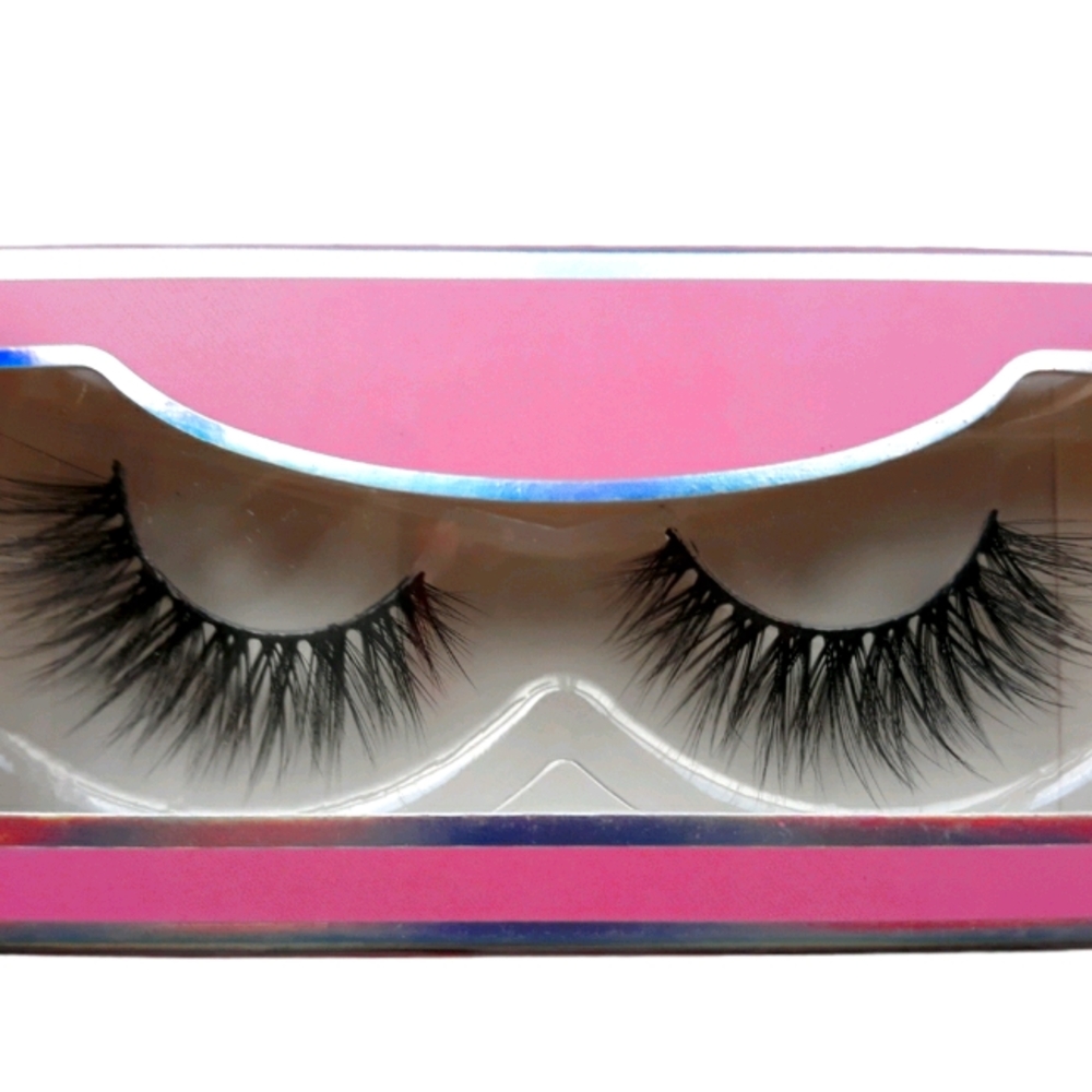 Faux Mink Eyelashes, applicator and brush